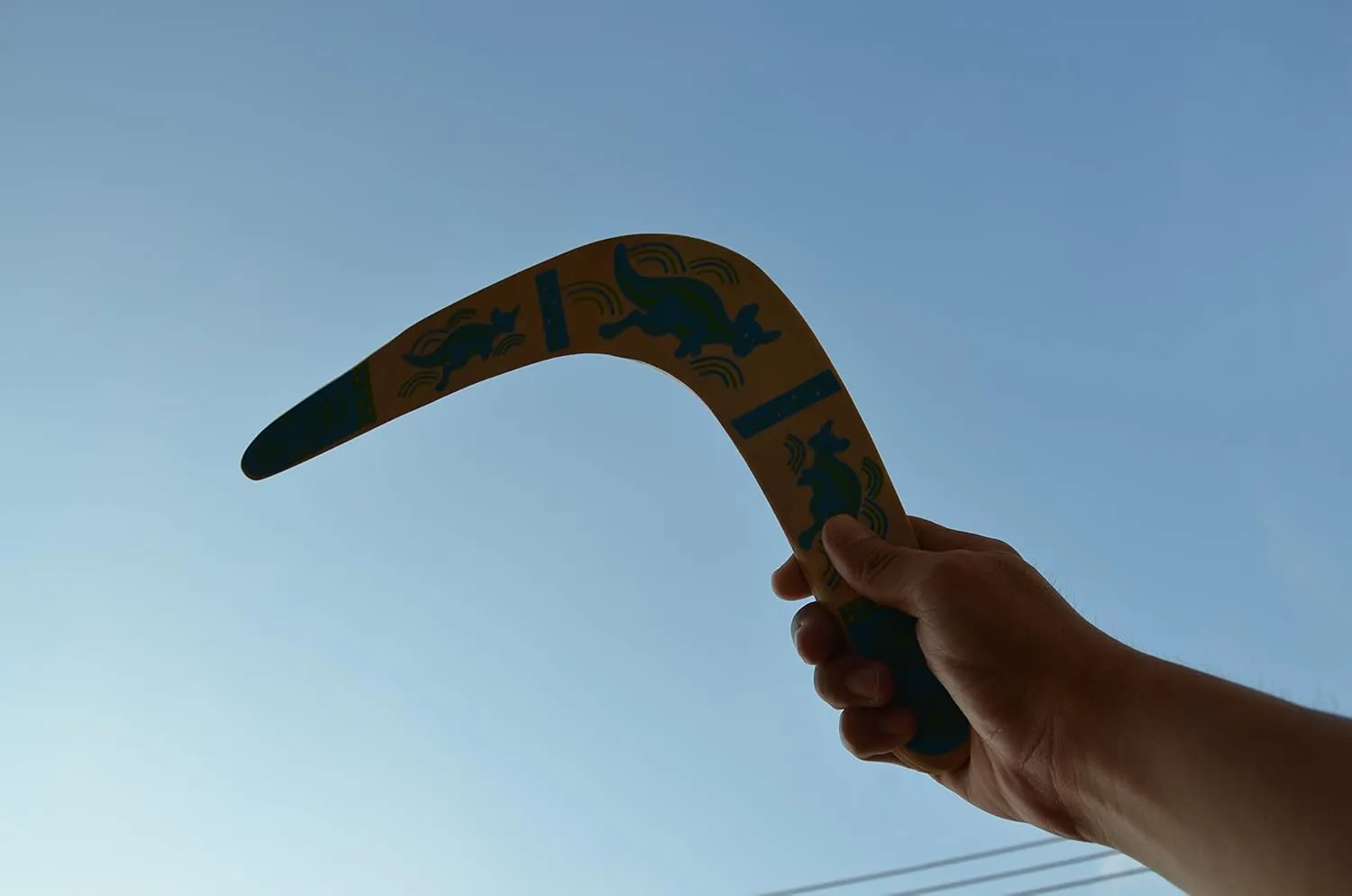 HOMEE Handmade Boomerang Kangaroo Australian Style Maneuver Dart Darts Outdoor Sports Wooden Throwing EquipmentSuit for Kids Over 6 and Adults The Best Flying Toy Color Blue